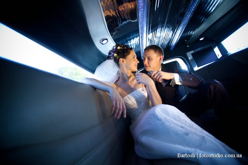 Свадебный фотограф Бартош в Киеве. Фотосъемка в лимузине