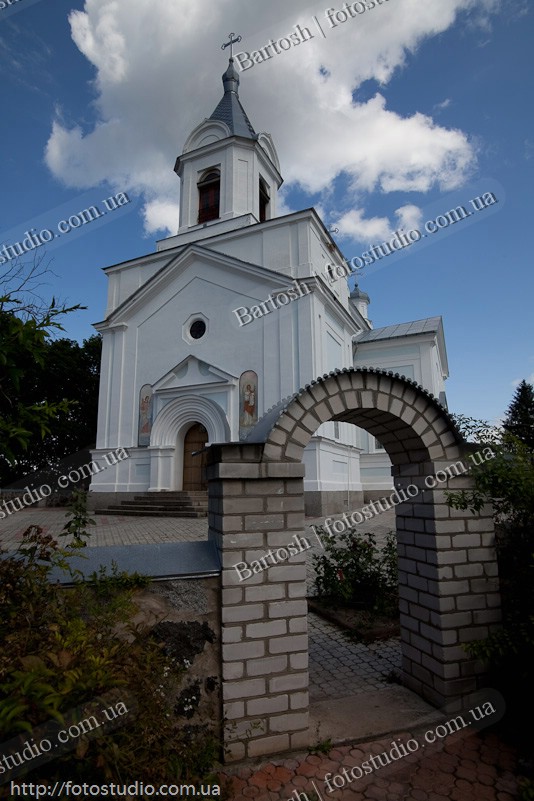 Украина, Тригорский Троицкий монастырь (1782 - 1873 гг). Монастырь основан в XV в. житомирским князем Владимиром