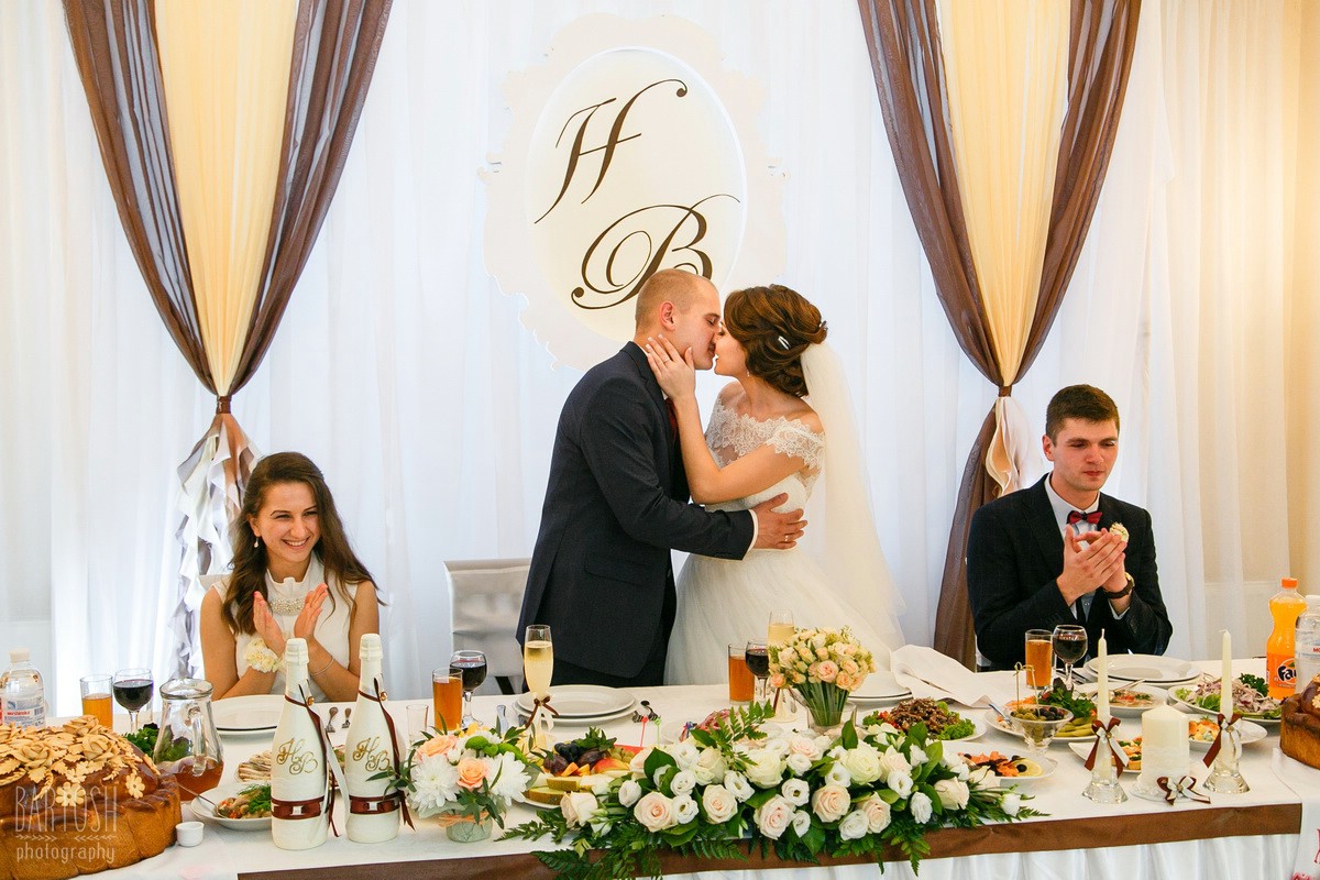Свадебные фотографии Виктории и Николая в Киеве. Фотограф на свадьбу