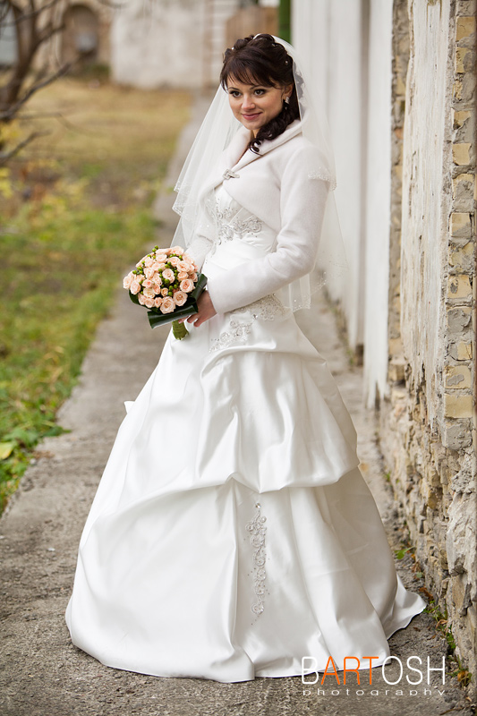 Свадебное платье принцесса (а-силует). Свадебный фотограф Дмитрий Бартош