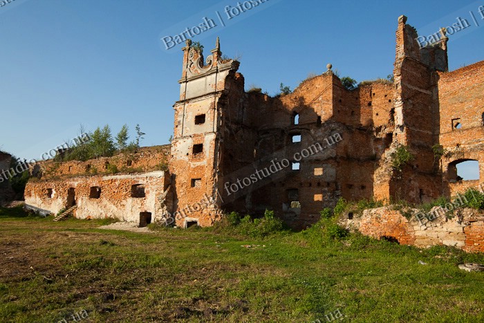 Украина, Львовская область, Старое Село. Старосельский замок